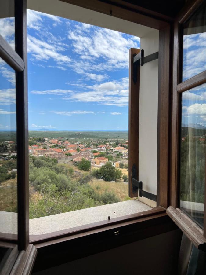 Hotel Xenonas Nikia Yerákion Exteriér fotografie